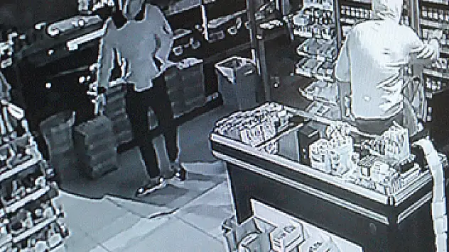 Marketi soyan zanlılar yakalandı