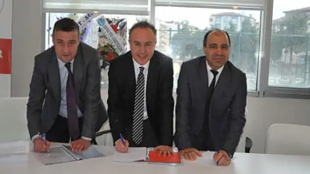 Özel öğrencilere 'Servis Elemanı Yardımcılığı Kursu'