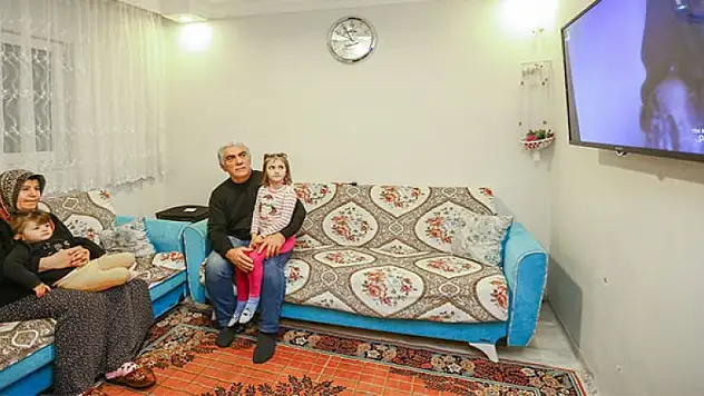 Diziden etkilenip soyadlarını değiştirdiler