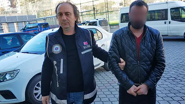  Samsun'da cinsel içerikli kaçak ürünler ele geçirildi 