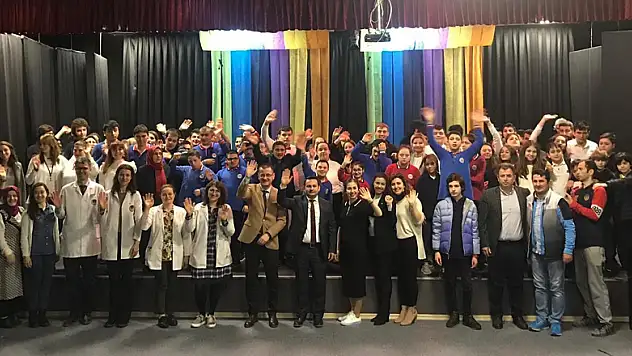 'Özelliğimin Farkındayım Seninle Hayattayım' etkinliği 