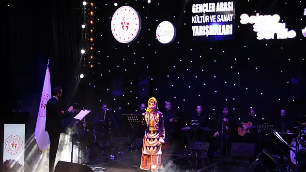 Gençler Samsun'da yarışıyor