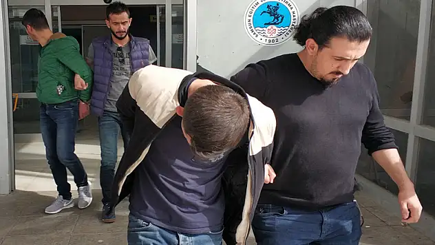 Samsun'da bıçaklı saldırıya uğrayan şahıs ağır yaralandı