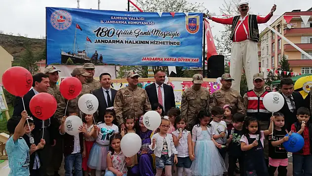 JANDARMA MİNİKLERLE BULUŞTU