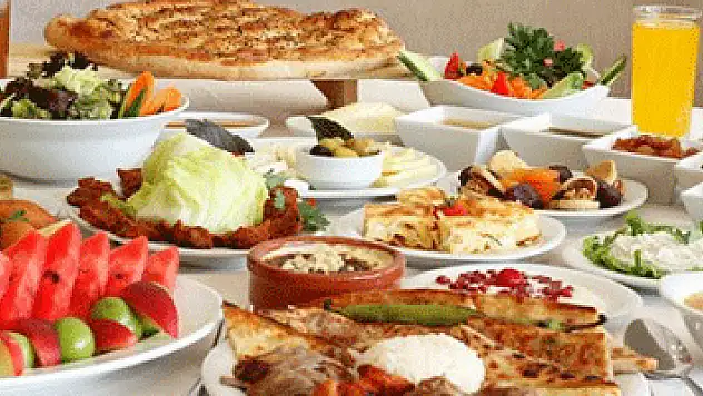 Ramazan'da en çok yapılan yeme içme yanlışları