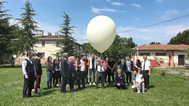 Meteorolojiden 100. yıla özel meteoroloji balonu