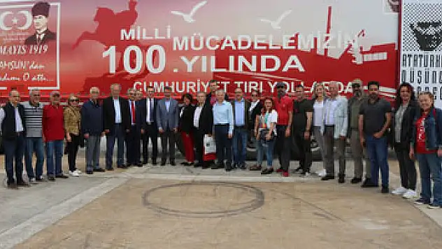 'Cumhuriyet Tırı' Atakum'da