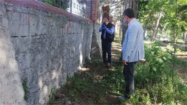 Bafra'da mezarlık aydınlatmalarının kabloları çalındı