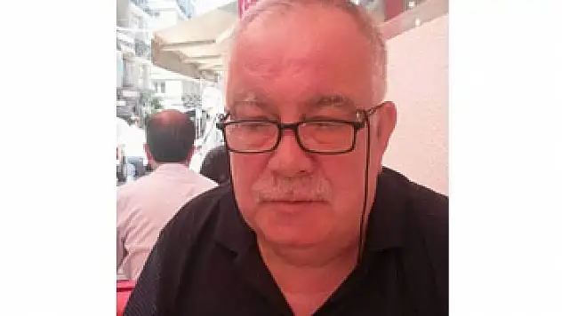 Arkadaşından yardım isteyip sokak ortasında öldü