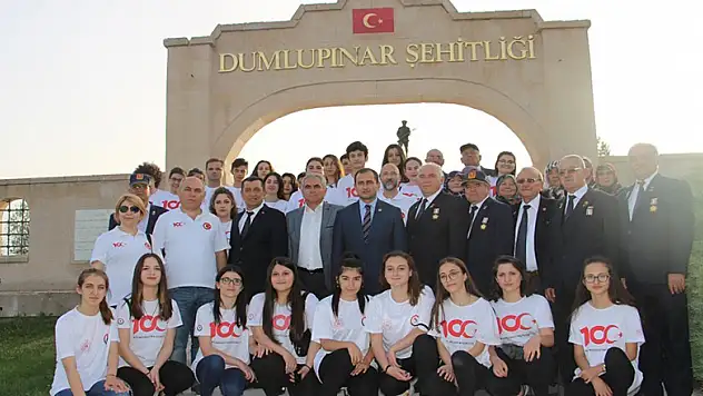 Samsunlu öğrencilerden Dumlupınar'a ziyaret 