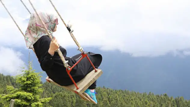 Gito Yaylası sakinleri turistlerden memnun çöplerden şikayetçi