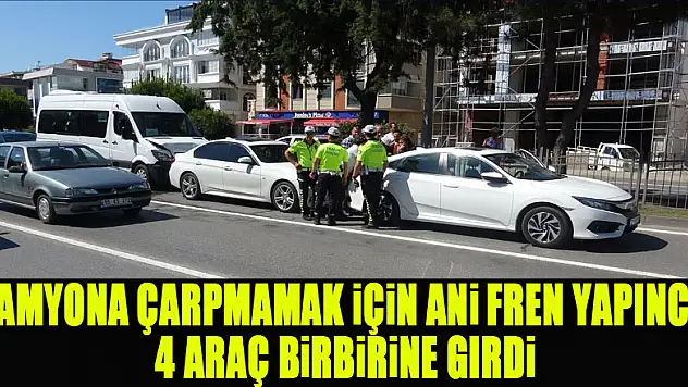 Kamyona çarpmamak için ani fren yapınca 4 araç birbirine girdi 