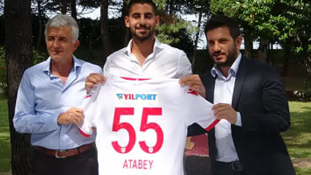 Samsunspor, Başakşehir'den Atabey Çiçek'i kiraladı