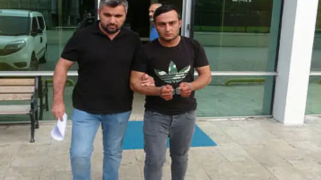 Akaryakıt istasyonunda bıçakla dehşet yaşatan zanlı: 'Kimse boşu boşuna adam vurmaz'