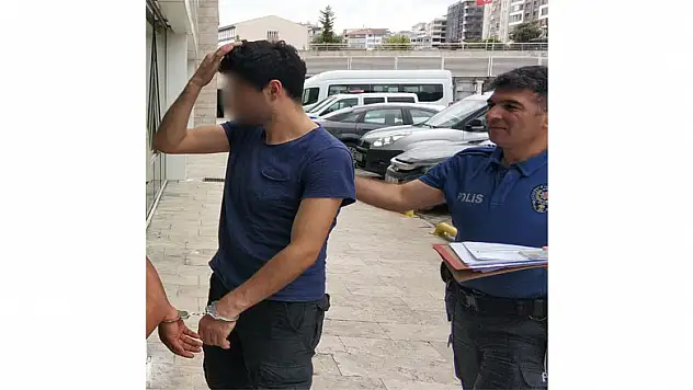 Üst geçit merdiveninde elle taciz iddiasına gözaltı 