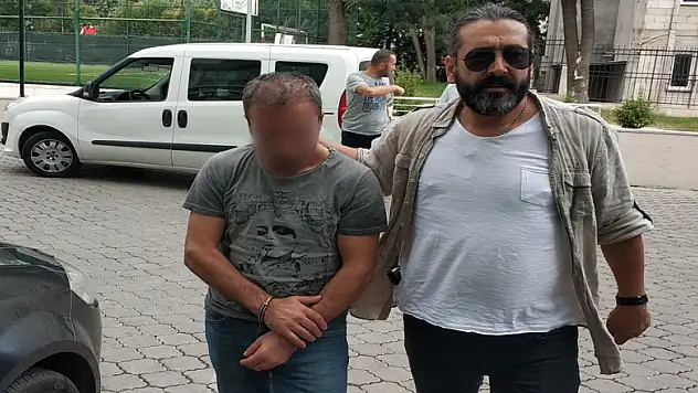 Bahçesinde 22 kök dişi Hint keneviri bitkisi ele geçirildi 