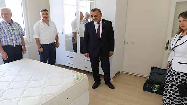 Genç çiftin hayalini kurduğu evi İlkadım donattı 