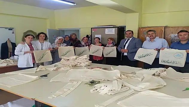 'İlk Dersimiz Çevre' sloganı ile öğrenciler bez çanta ile buluşacak 