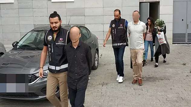 FETÖ'nün yurt dışından gelen paralarını örgüt üyelerinin ailelerine ulaştıran 3 kişi adliyede
