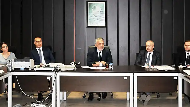 Rektör Bilgiç yeni atanan akademisyenlerle buluştu