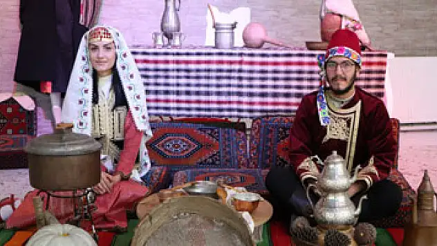Balkan Türkleri kültürlerini sergiledi