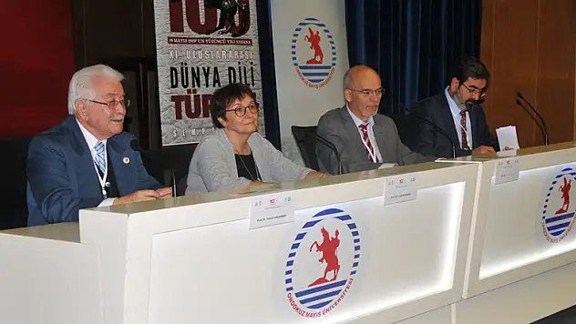 Türkiye Türkçesi bütün Türkler için ortak bir iletişim dili