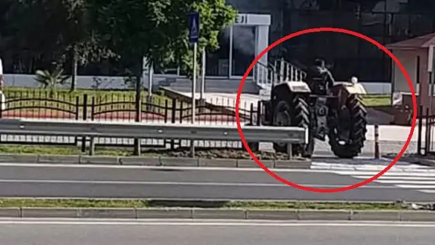 Traktör sürücüsü pes artık dedirtti