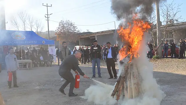 Sanayi esnafına gerçek gibi yangın tatbikatı