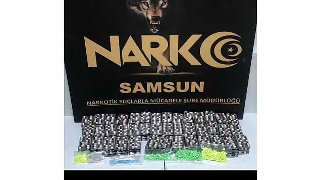 Uyuşturucu hap ve tabancayla yakalandı