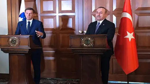 Çavuşoğlu: 'Ben böylesine dürüst olmayan bir siyasetçiyle çalışmadım'