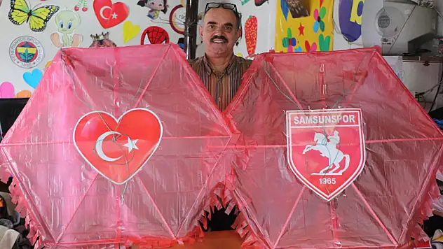 Yaz-kış demeden uçurtma üretiyor