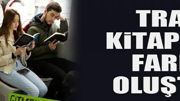 Tramvayda kitap okuyarak farkındalık oluşturdular