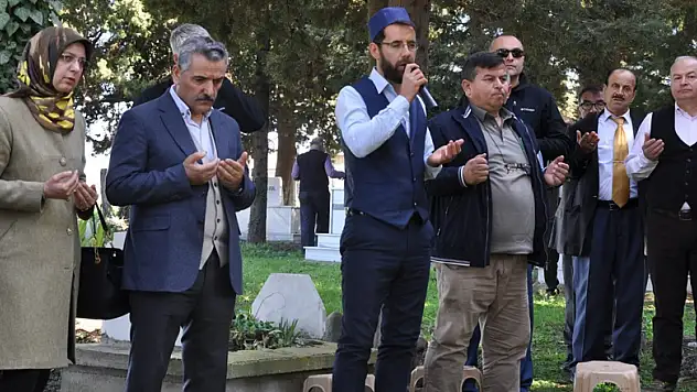 Milli Mücadele kahramanı Fatma Çavuş mezarı başında dualarla anıldı