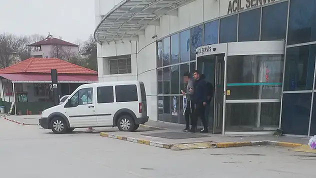 Bafra'da gençler arasında bıçaklı kavga: 1 yaralı