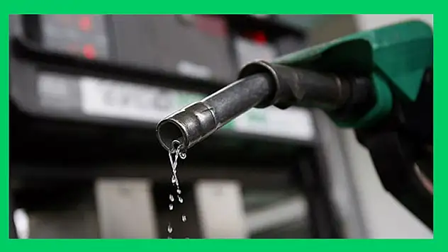 Benzinde indirim beklentisi