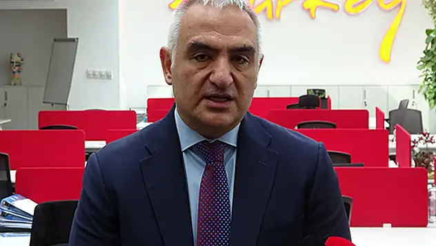 Bakan Ersoy'dan Kütüphane Haftası mesajı