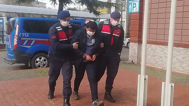 Babasını tüfekle öldüren şahıs adliyeye sevk edildi