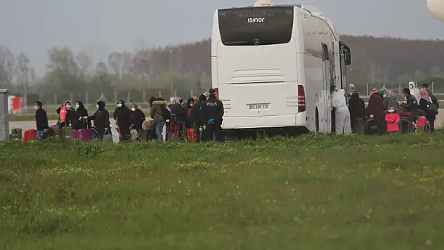 Almanya'dan 289 Türk vatandaşı Samsun'a getirildi