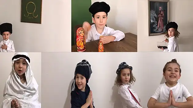  5 yaşındaki Abrek dünya çocuklarına 10 dilde 'Merhaba' dedi