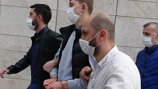 Gece vakti evinin önüne gelen genci öldüren zanlı tutuklandı 