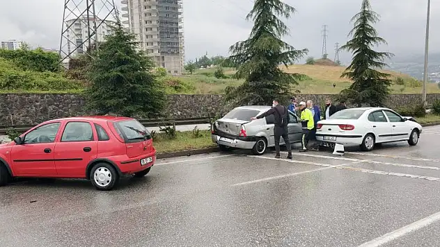 Samsun'da zincirleme trafik kazası: 1 yaralı 