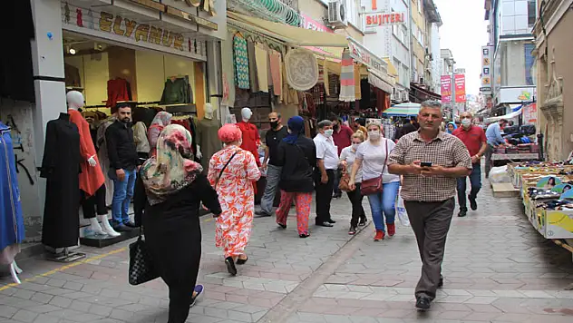 Çarşı pazarda toparlanma başladı