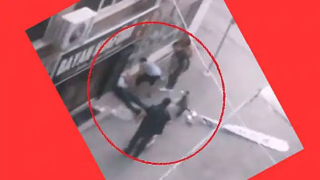 Samsun'da sokak ortasında darp edilen gencin görüntüsü ortaya çıktı