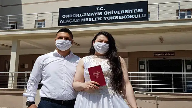 Genç çiftler mezun oldukları okulda anılarını tazelediler