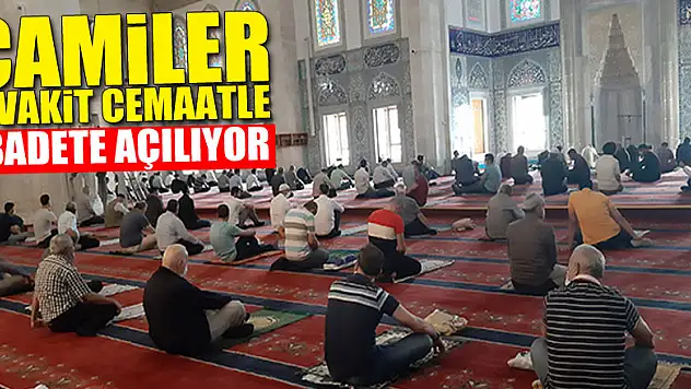 Diyanet İşleri Başkanı Erbaş: 'Camileri sabah, akşam ve yatsı vakitlerinde de cemaatle namaza açıyoruz'