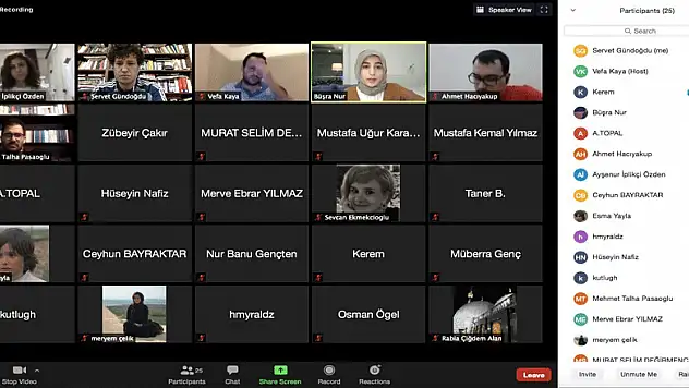 Dijital ortamda buluşarak film okuması yaptılar