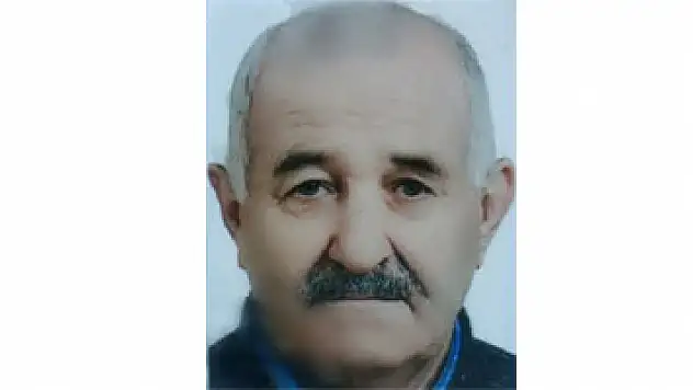 Devrilen traktörün sürücüsü hayatını kaybetti