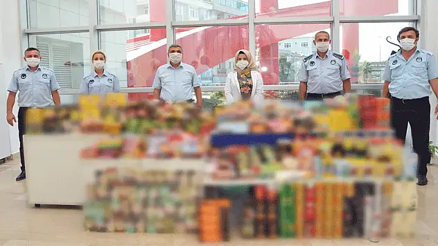 Tarihi geçmiş 1300 gıda ürünü imha edildi