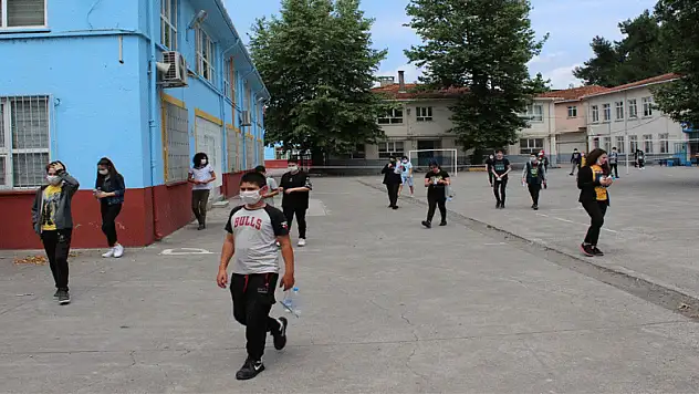 LGS'de en az doğru matematik ve İngilizcede oldu