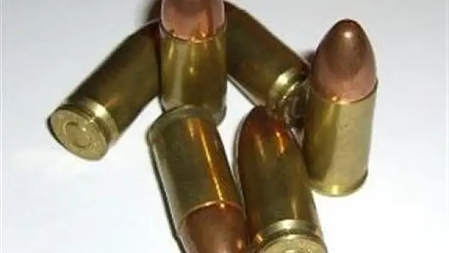 Kapıya bırakılan mermiler aileyi tedirgin etti